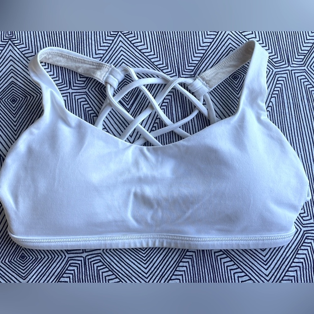 Lululemon Free To Be Wild Bra White Size 2